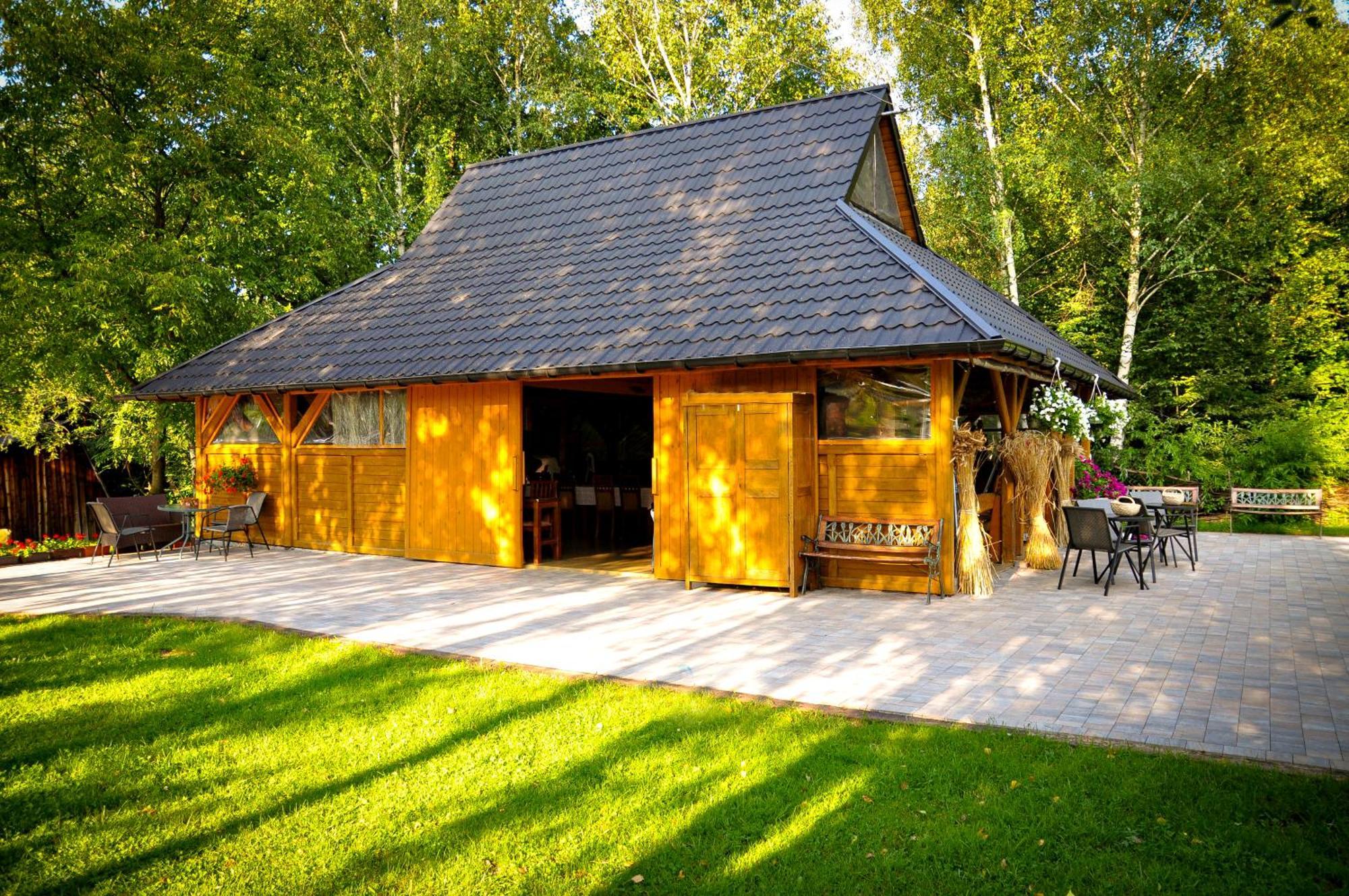 Villa Wisniowy Gaj Ujanowice Exterior foto